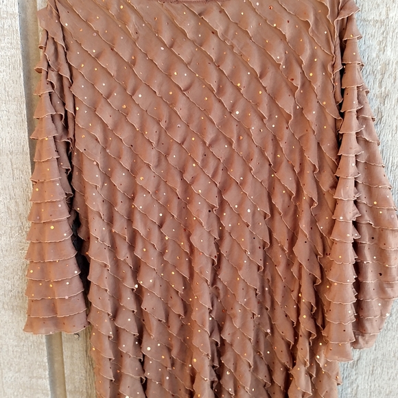 Layered top - Picture 2 of 4